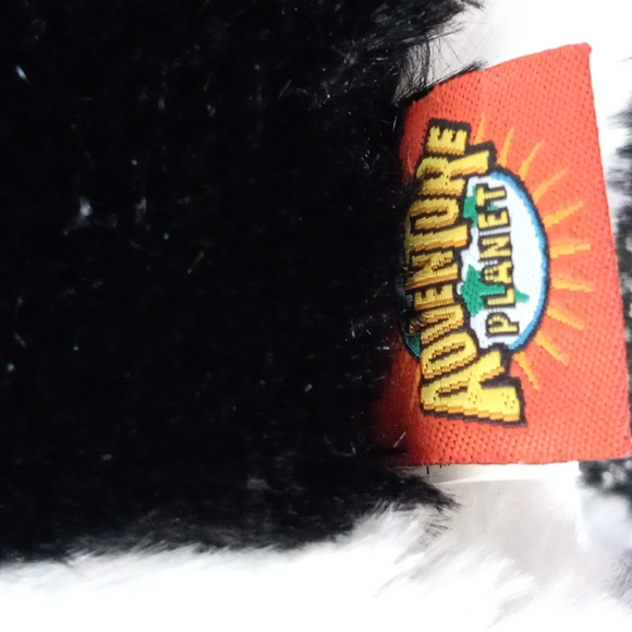 Penguin stuffed animal - Picture 5 of 8